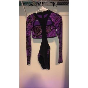 Dark themed Solo Costume